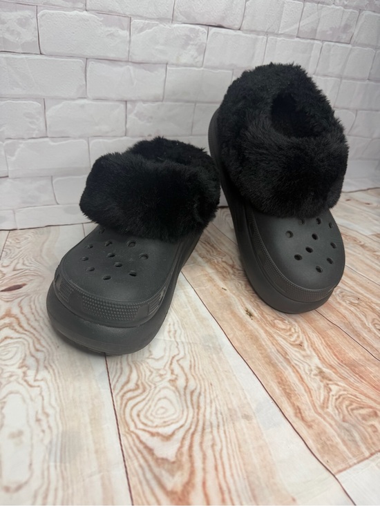 CROCS Shoes - Crocs Black Faux Fur Slide Clogs Women’s Size 9 / Men’s Size 7